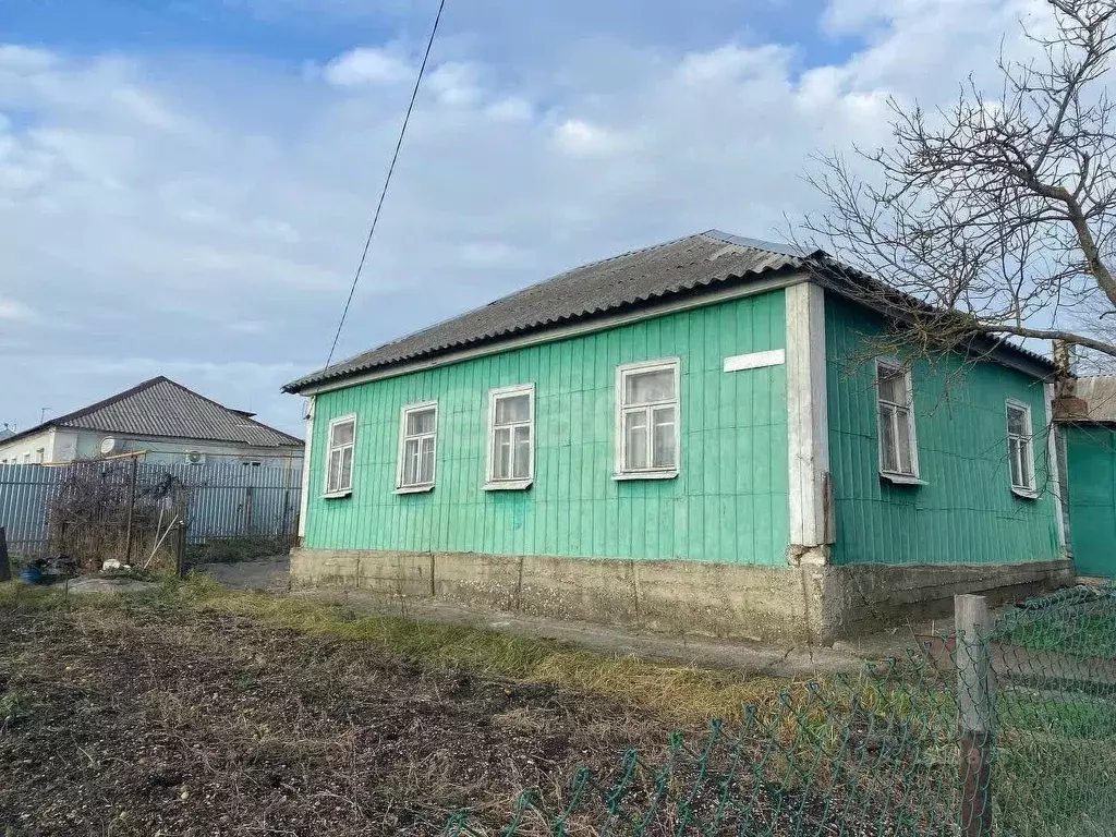 Дом в Белгородская область, Губкинский городской округ, с. Теплый ... - Фото 1