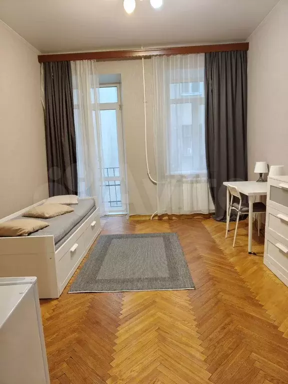 Комната 16 м в 3-к., 3/6 эт. - Фото 0