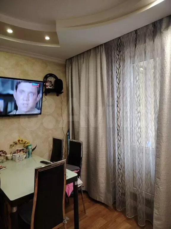 3-к. квартира, 58 м, 6/9 эт. - Фото 1