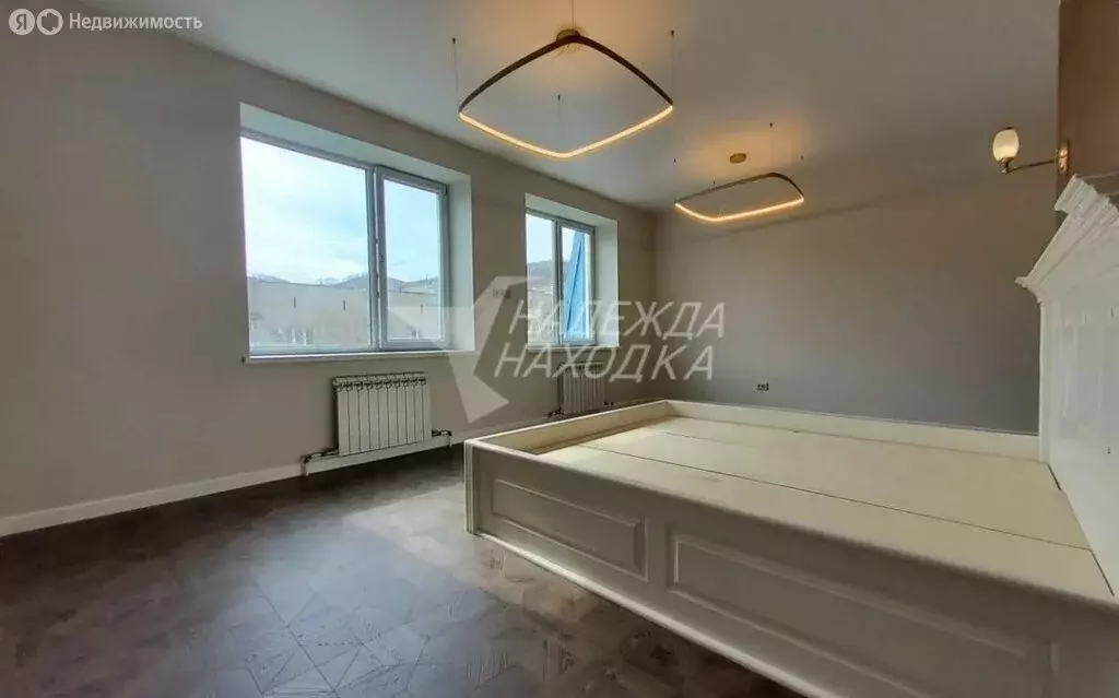 2-комнатная квартира: Находка, Бокситогорская улица, 49Б (101 м) - Фото 2
