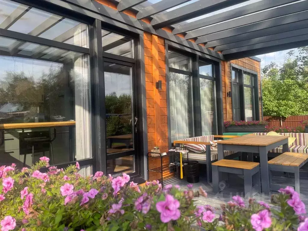 Дом в Ленинградская область, Ломоносовский район, Лебяженское ... - Фото 1