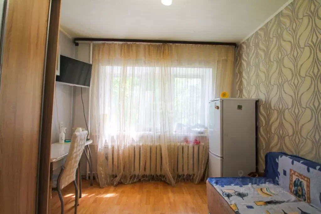 Комната Свердловская область, Екатеринбург ул. Лукиных, 18А (12.4 м) - Фото 1