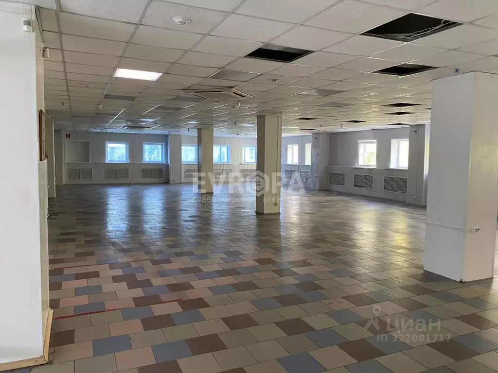 Торговая площадь в Ульяновская область, Ульяновск просп. Ленинского ... - Фото 2