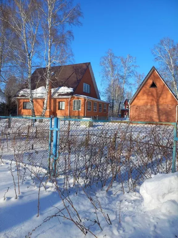 Дом в Курганская область, Курган ул. Айриха (241 м) - Фото 1