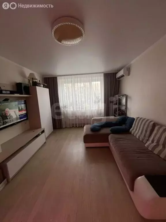3-комнатная квартира: Тюмень, Кремлёвская улица, 110к1 (90 м) - Фото 1