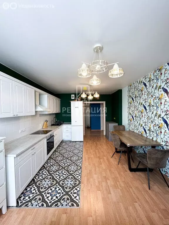 3-комнатная квартира: Екатеринбург, Сосновый переулок, 14 (82.6 м) - Фото 1