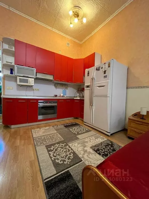 1-к кв. Омская область, Омск ул. Профинтерна, 10 (31.0 м) - Фото 1