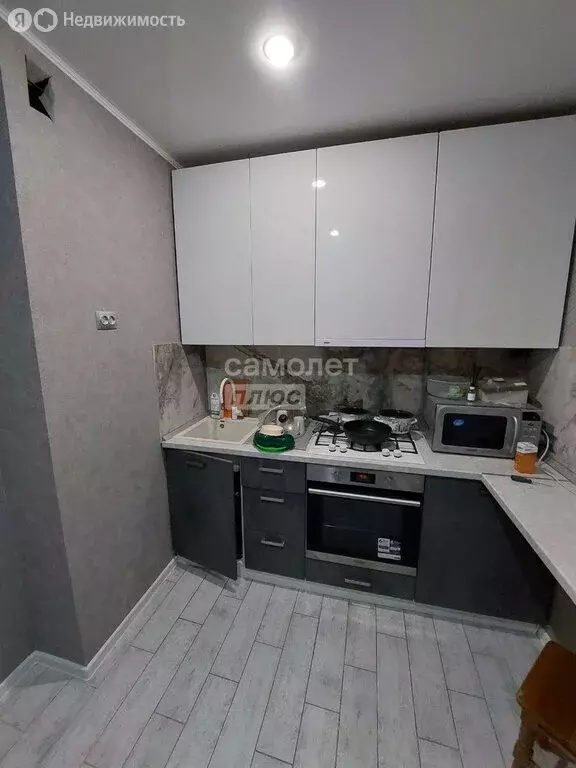 2-комнатная квартира: Курск, улица Черняховского, 29 (47 м) - Фото 1