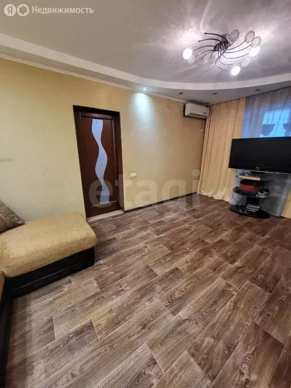 2-комнатная квартира: Саратов, Парковая улица, 42 (45 м) - Фото 1