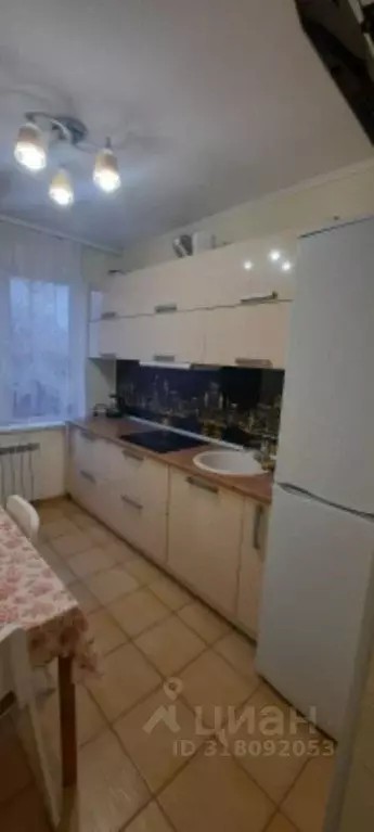3-к кв. Новосибирская область, Новосибирск ул. Петухова, 38/1 (63.0 м) - Фото 0