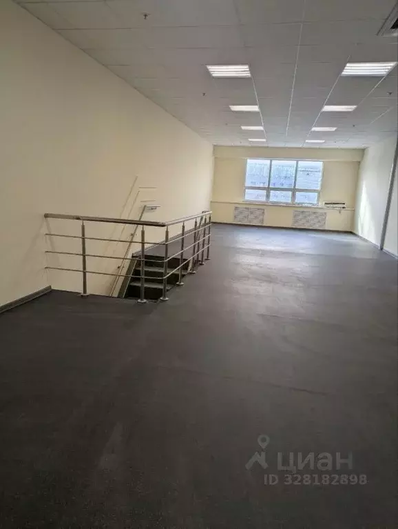 Помещение свободного назначения в Москва ул. Мастеркова, 4 (90 м) - Фото 1