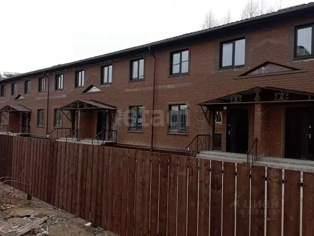 Таунхаус в Коми, Сыктывкар ул. Савина, 60 (96 м) - Фото 1