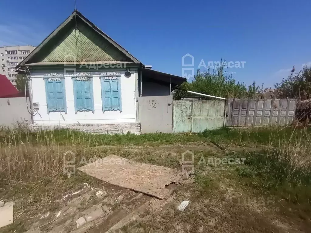 Дом в Волгоградская область, Волгоград Красноуфимская ул. (46 м) - Фото 1