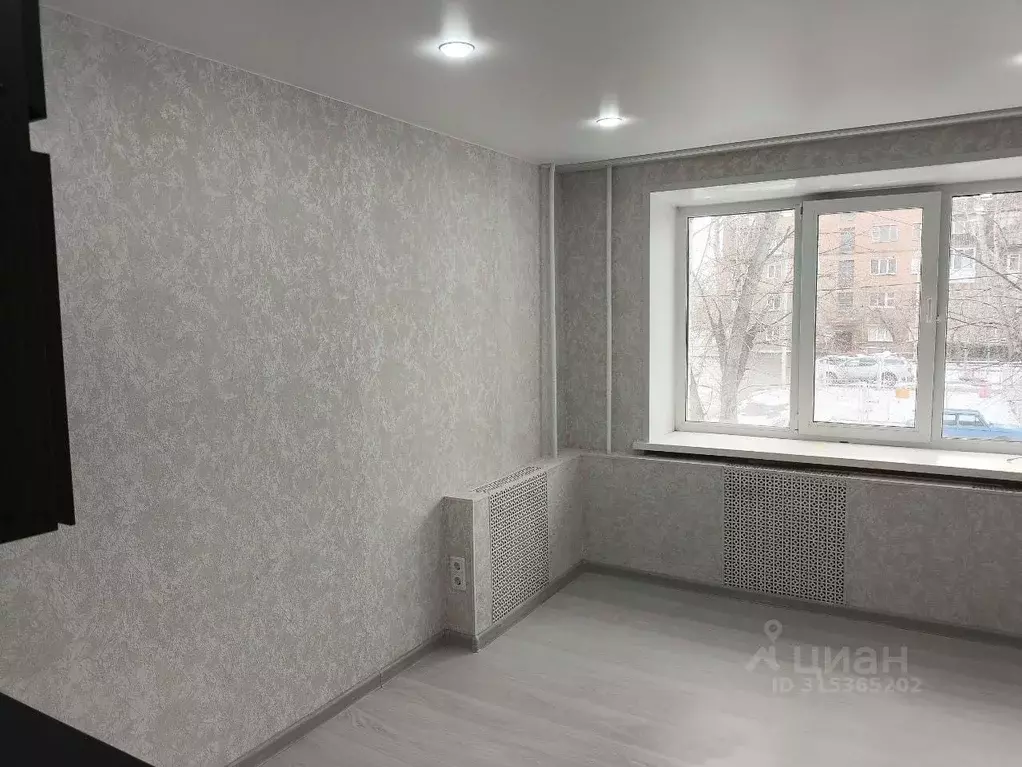 Студия Красноярский край, Красноярск ул. 52-й Квартал, 10 (18.0 м) - Фото 1