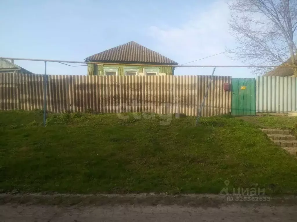 Дом в Белгородская область, Прохоровский район, Петровское с/пос, с. ... - Фото 1
