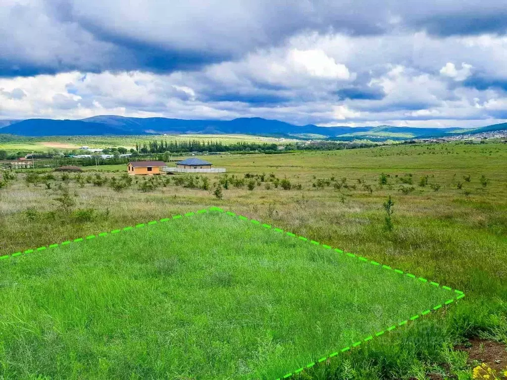 Участок в Крым, Симферопольский район, Добровское с/пос, с. Пионерское ... - Фото 2