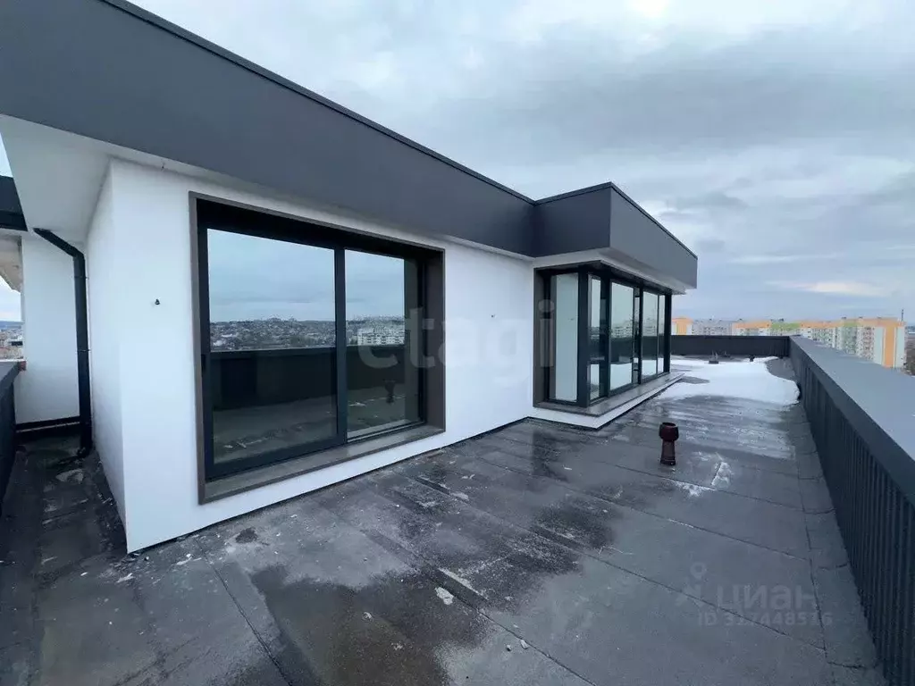 4-к кв. Крым, Симферополь ул. Эскадронная (165.0 м) - Фото 0