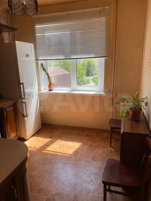 2-к. квартира, 60 м, 6/9 эт. - Фото 1