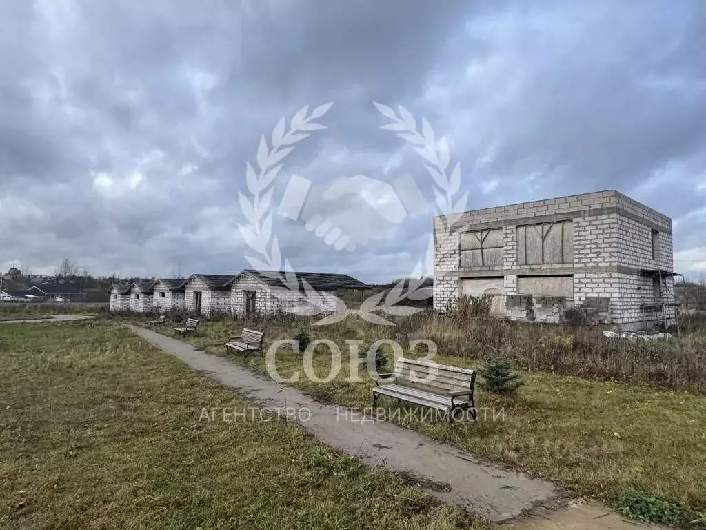 Участок в Калужская область, Боровский муниципальный округ, д. Комлево ... - Фото 1