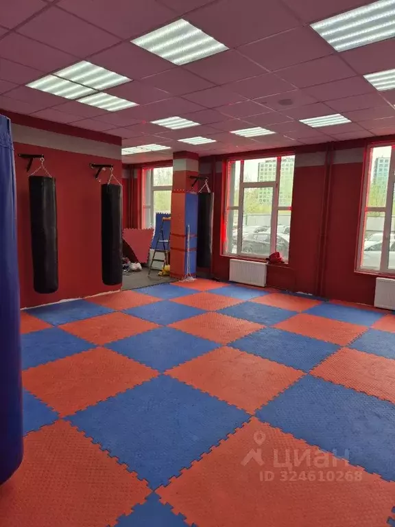 Помещение свободного назначения в Ленинградская область, Мурино ... - Фото 2