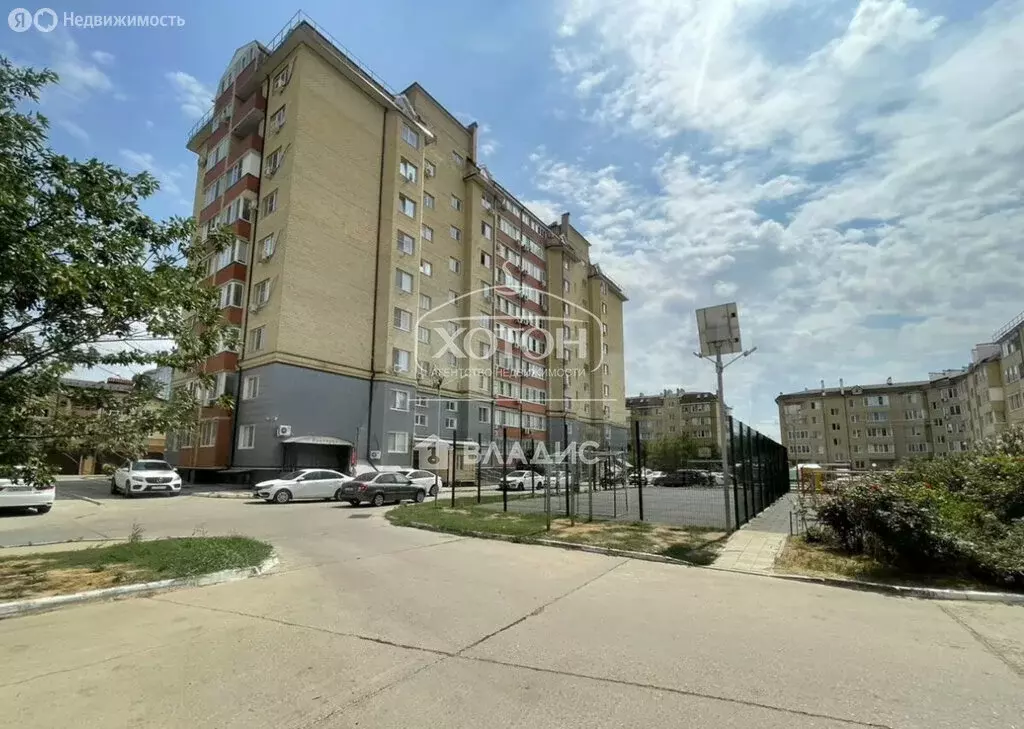 2-комнатная квартира: Элиста, улица Ю. Клыкова, 81Гк2 (64.9 м) - Фото 1