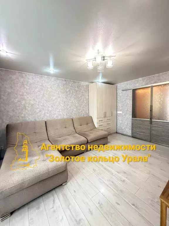 Продаётся 3-к квартира, 59.4 м - Фото 1
