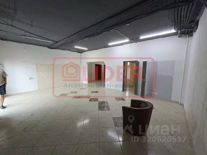 Торговая площадь в Севастополь ул. Правды, 33 (102 м) - Фото 2