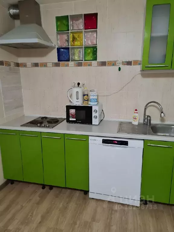 2-к кв. Крым, Симферополь ул. Донская, 26А (50.0 м) - Фото 1