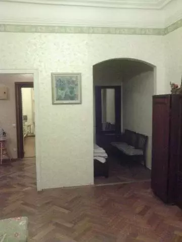 Продается 4-комнатная квартира - Фото 1