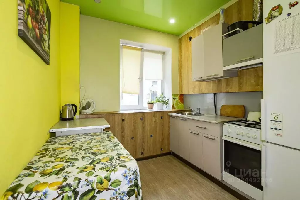 3-к кв. Свердловская область, Екатеринбург ул. Репина, 60 (60.0 м) - Фото 1