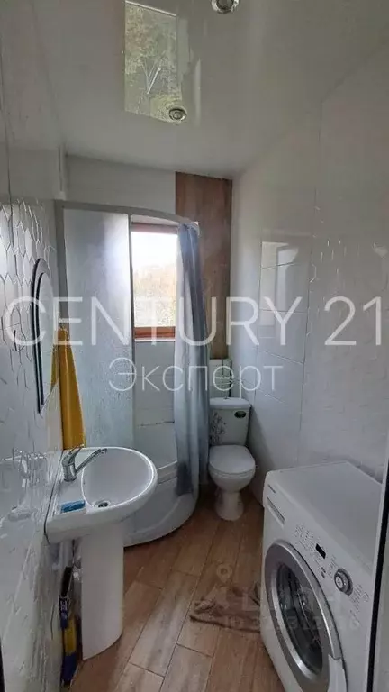 1-к кв. Калининградская область, Калининград Саперная ул., 26 (30.3 м) - Фото 2