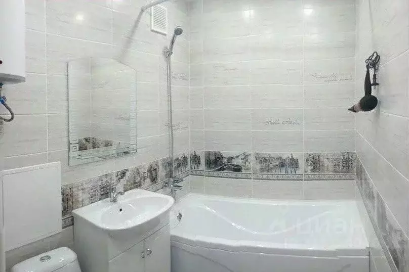 1-к кв. Тюменская область, Тюмень ул. Луначарского, 38 (30.0 м) - Фото 1