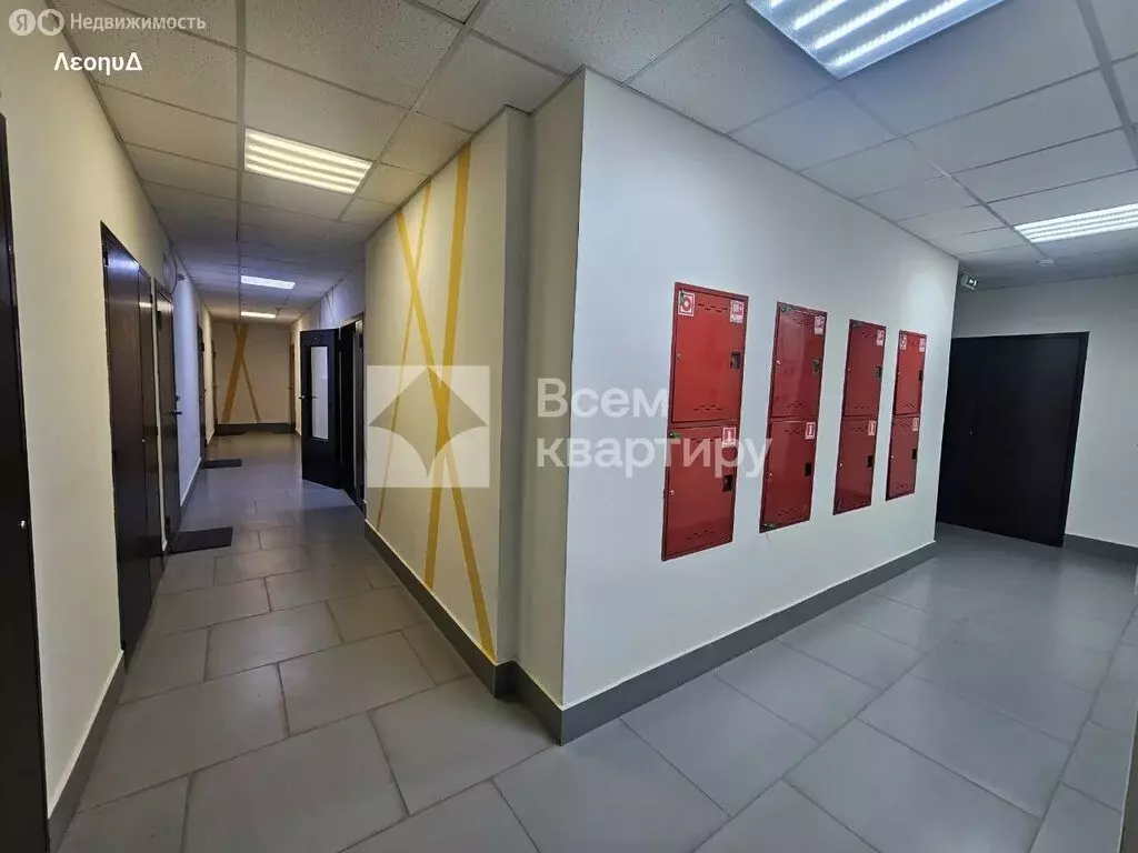 Квартира-студия: Новосибирск, Красный проспект, 313 (68 м) - Фото 1