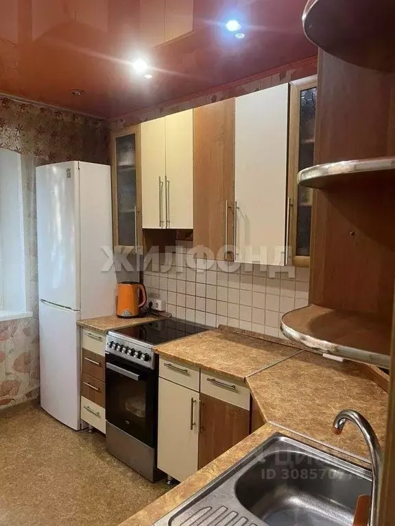 2-к кв. Хакасия, Абакан ул. Крылова, 94 (53.2 м) - Фото 0