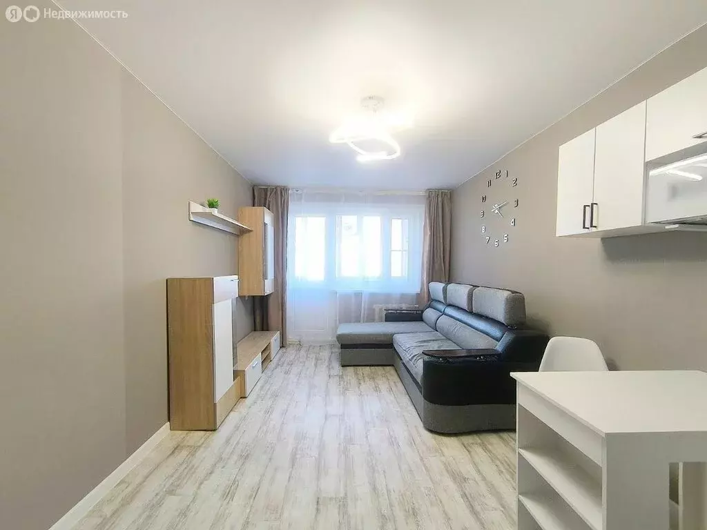 Квартира-студия: Иркутск, улица Маршала Конева, 12А (17.1 м) - Фото 1
