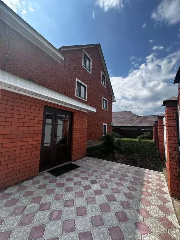 Дом в Башкортостан, Иглинский район, с. Акбердино ул. Аквалангистов, ... - Фото 1