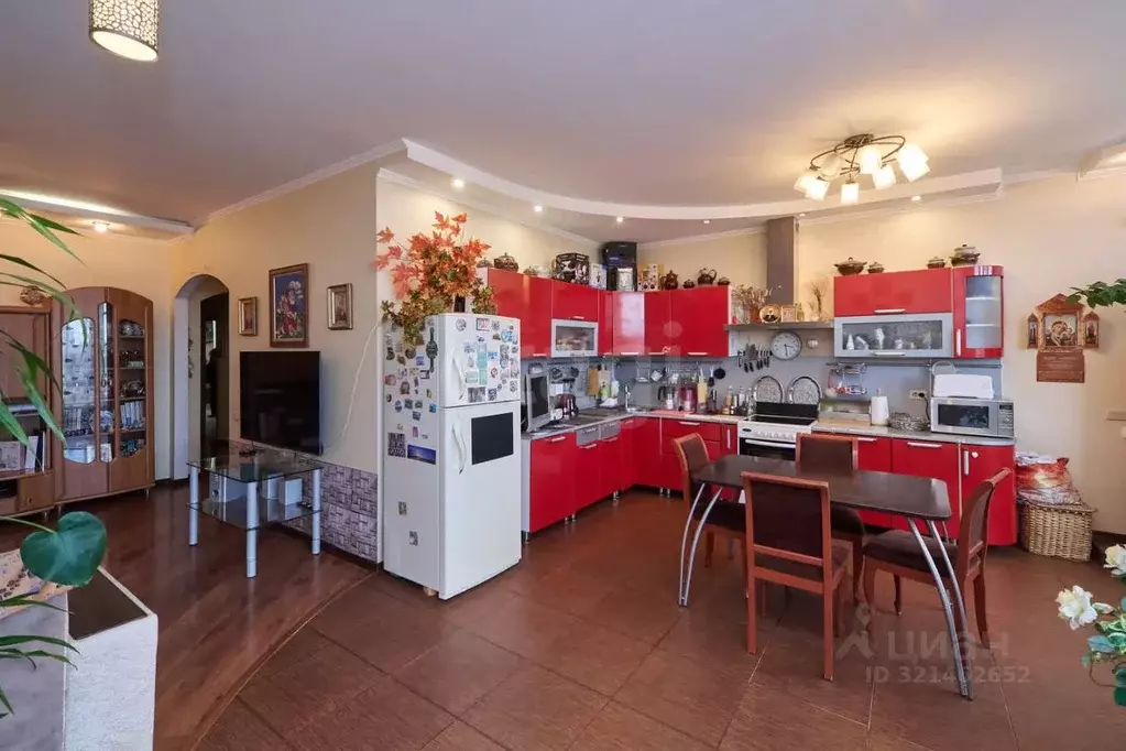 4-к кв. Кемеровская область, Кемерово бул. Строителей, 53А (135.6 м) - Фото 2