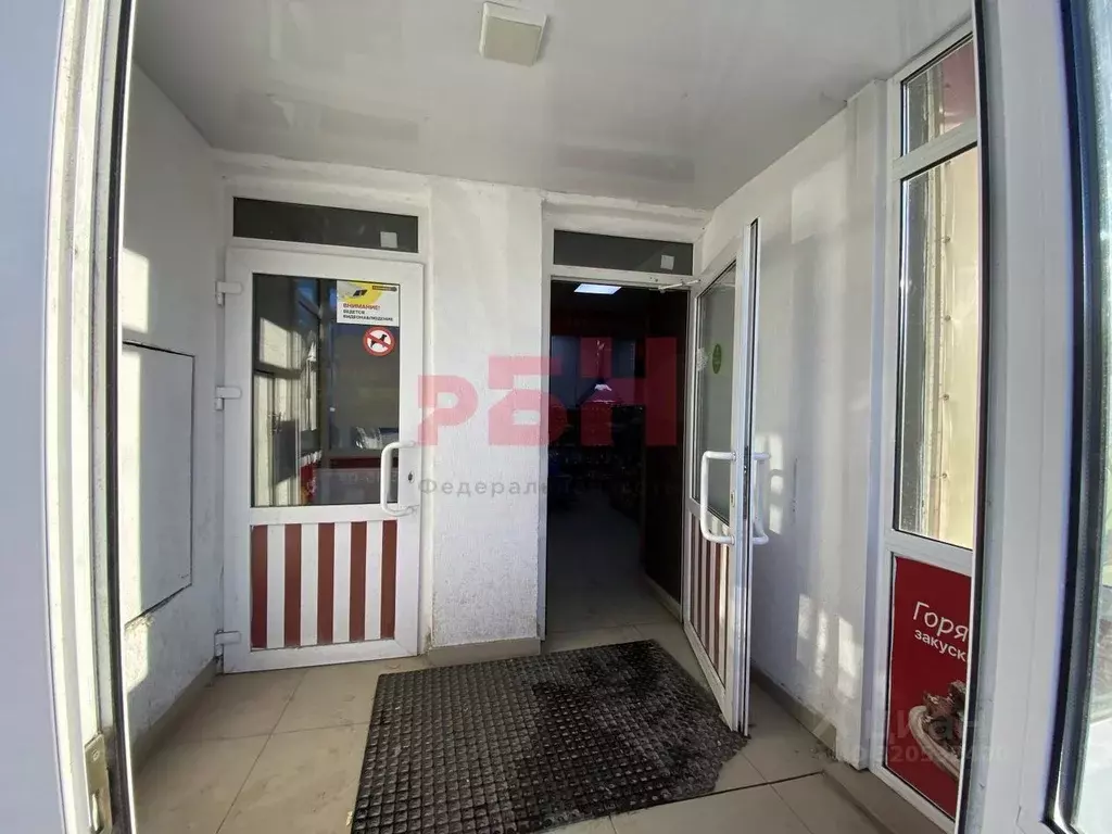 Торговая площадь в Курганская область, Курган ул. Дзержинского, 4А (90 ... - Фото 2