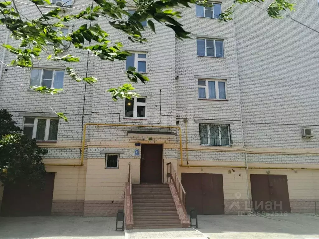 Гараж в Астраханская область, Астрахань ул. Адмирала Нахимова, 48к2 ... - Фото 1