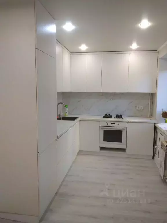 Студия Саратовская область, Саратов Советская ул., 12/14 (53.0 м) - Фото 1