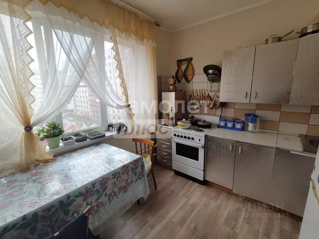 2-к кв. Белгородская область, Старый Оскол Королева мкр,  (52.2 м) - Фото 1