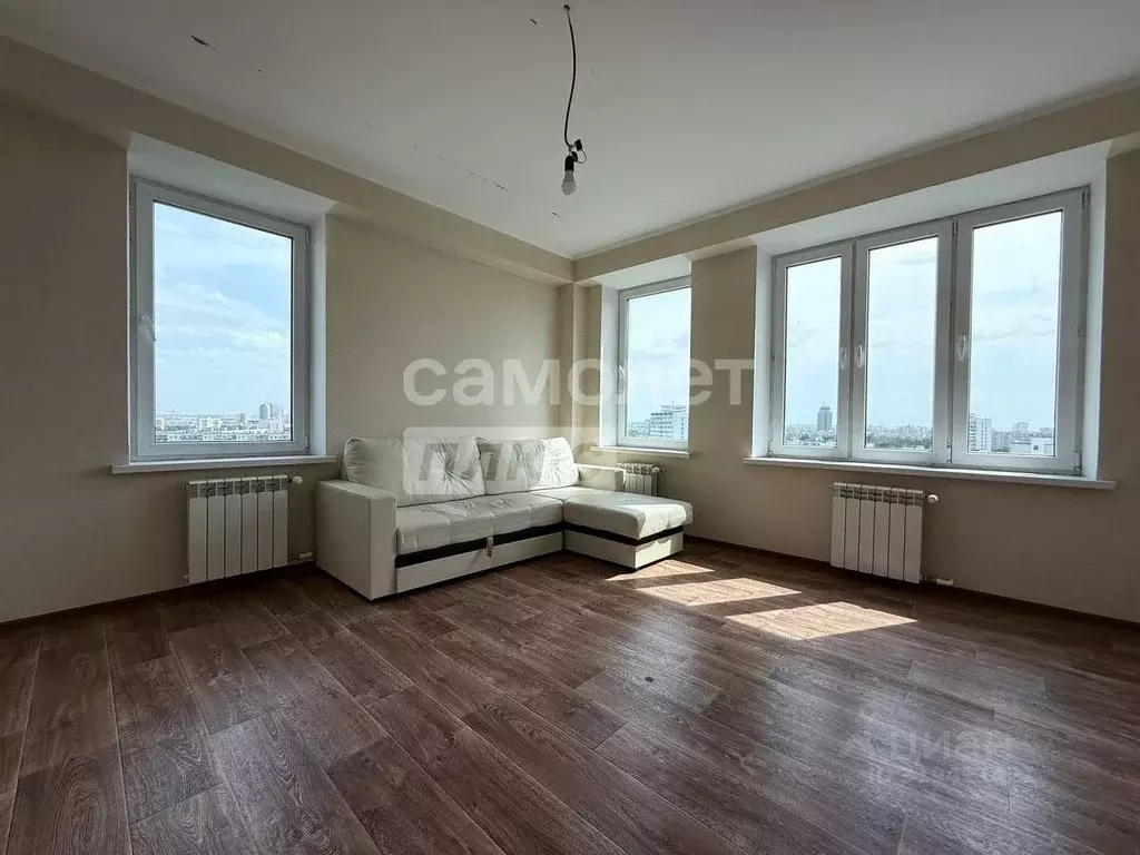 3-к кв. Татарстан, Набережные Челны Цветочный бул., 12А (67.4 м) - Фото 0