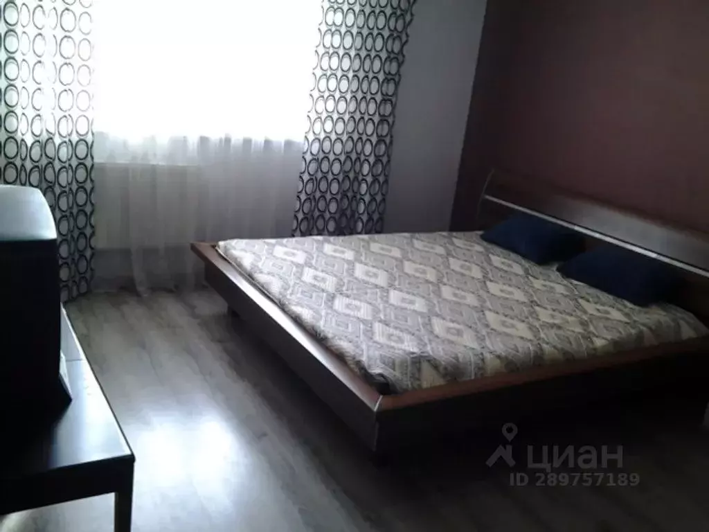 1-к кв. Тюменская область, Тюмень ул. Мельникайте, 138а (35.0 м) - Фото 0