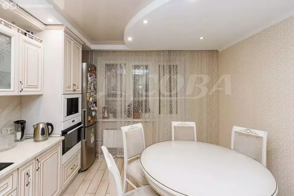 3-комнатная квартира: Тюмень, Кремлёвская улица, 85к1 (90 м) - Фото 2