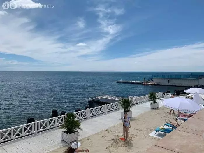 3-комнатная квартира: Республика Крым, муниципальный округ Алушта, ... - Фото 1