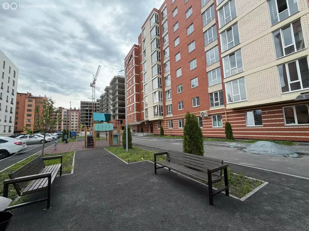 2-комнатная квартира: Владикавказ, улица Курсантов-Кировцев, 27Б (56 ... - Фото 2