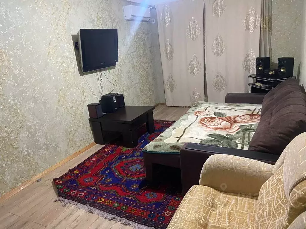 2-к кв. Дагестан, Каспийск ул. Зейнудина Батманова, 12 (76.0 м) - Фото 0