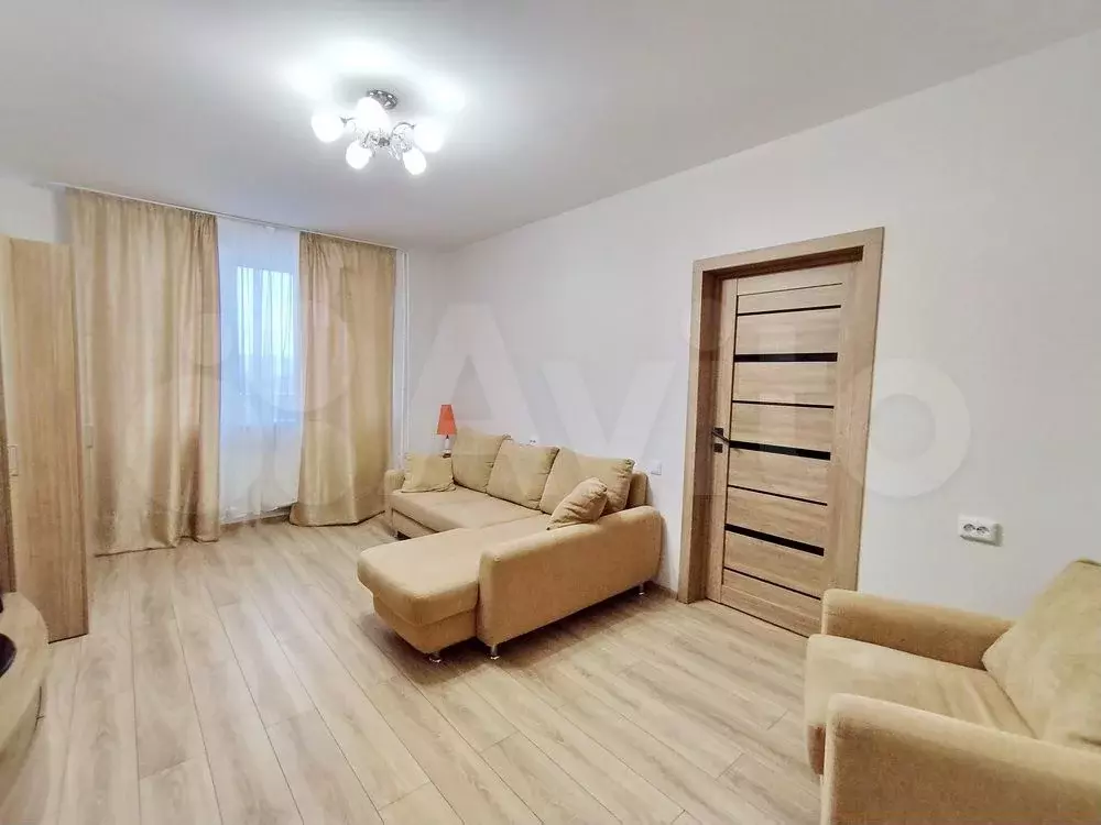 1-к. квартира, 38 м, 8/17 эт. - Фото 1