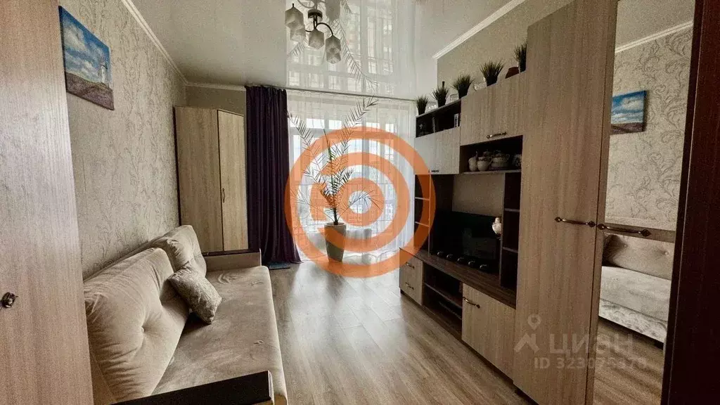 Студия Тюменская область, Тюмень ул. Тимофея Чаркова, 81 (27.6 м) - Фото 1