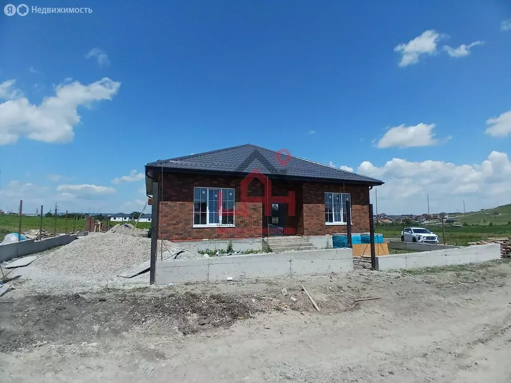 Дом в станица Ессентукская, улица имени Алексея Палатиди (120 м) - Фото 0